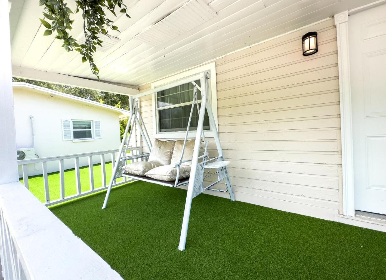 Villa 2B1B Stylish Little House W Shared Pool 511 Clearwater Exterior foto