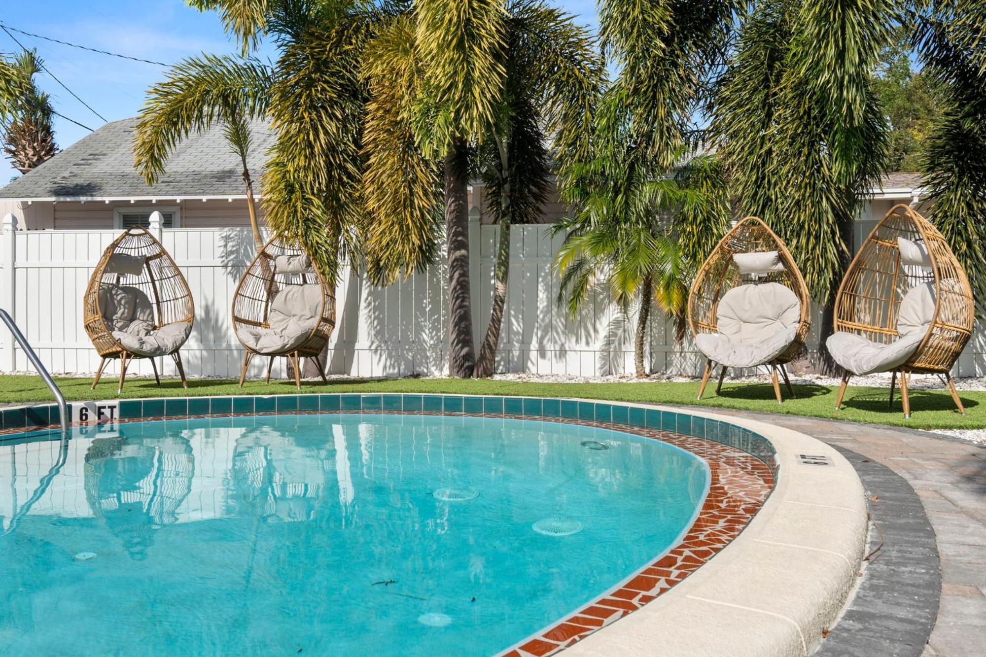 Villa 2B1B Stylish Little House W Shared Pool 511 Clearwater Exterior foto